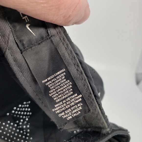 Black Unisex Nike Golf Baseball Cap Hat One Size Velcro Closure - Picture 11 of 14